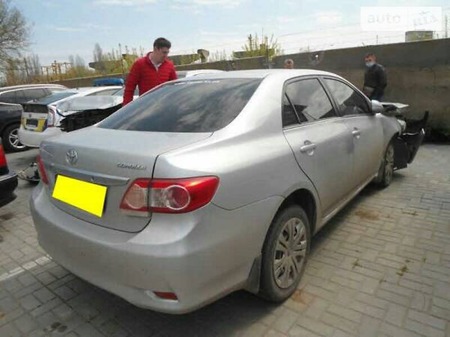 Toyota Corolla 2012  випуску Київ з двигуном 1.6 л  седан автомат за 6333 долл. 