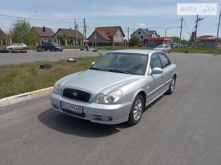 Hyundai Sonata 2004  випуску Київ з двигуном 2 л бензин седан механіка за 3000 долл. 