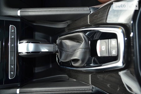 Renault Koleos 2018  випуску Одеса з двигуном 2.5 л бензин позашляховик автомат за 27300 долл. 