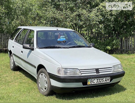 Peugeot 405 1992  випуску Львів з двигуном 1.6 л бензин універсал механіка за 1800 долл. 