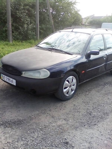 Ford Mondeo 1999  випуску Львів з двигуном 1.8 л бензин універсал механіка за 1300 долл. 