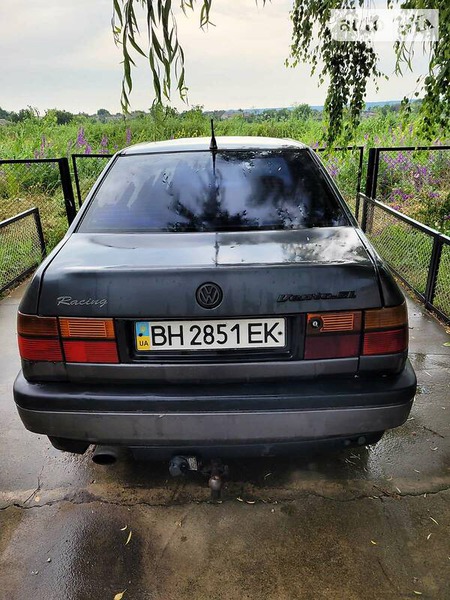 Volkswagen Vento 1993  випуску Одеса з двигуном 1.9 л дизель седан  за 1900 долл. 