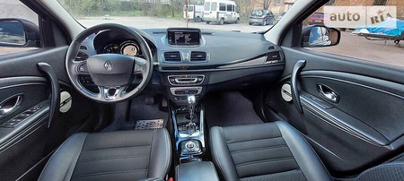 Renault Megane 2015  випуску Запоріжжя з двигуном 1.5 л дизель універсал автомат за 10700 долл. 