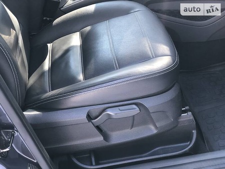 Ford Kuga 2011  випуску Луганськ з двигуном 2 л дизель позашляховик автомат за 11900 долл. 