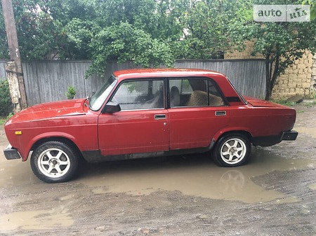 Lada 2105 1983  випуску Одеса з двигуном 1.3 л бензин седан механіка за 799 долл. 