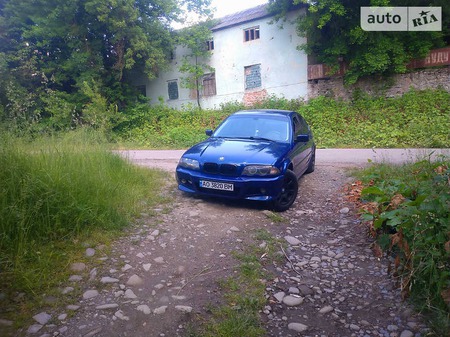 BMW 318 2001  випуску Ужгород з двигуном 1.9 л бензин седан механіка за 4700 долл. 