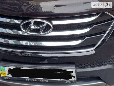 Hyundai Santa Fe 2015  випуску Київ з двигуном 2.4 л бензин універсал автомат за 19000 долл. 