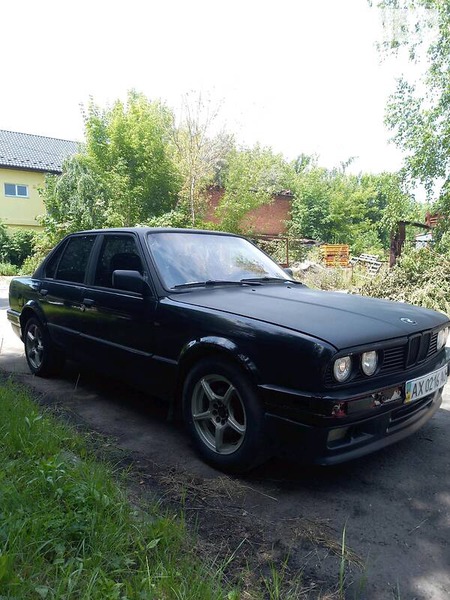 BMW 318 1986  випуску Хмельницький з двигуном 1.8 л  седан механіка за 1200 долл. 