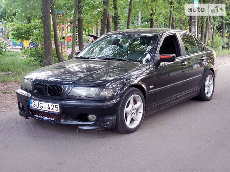 BMW 330 2001  випуску Одеса з двигуном 3 л дизель седан механіка за 2599 долл. 