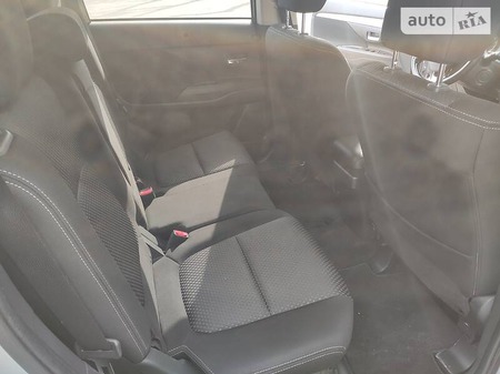 Mitsubishi Outlander 2017  випуску Суми з двигуном 2.4 л бензин позашляховик автомат за 15700 долл. 