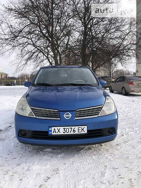 Nissan Tiida 2008  випуску Харків з двигуном 1.6 л  хэтчбек автомат за 5300 долл. 