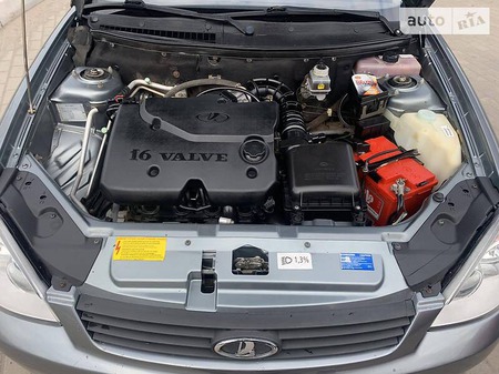 Lada 2170 2011  випуску Луганськ з двигуном 1.6 л бензин седан механіка за 3999 долл. 