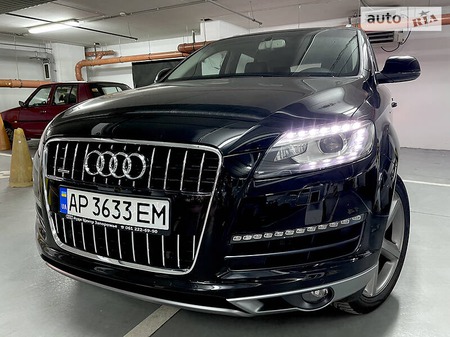 Audi Q7 2011  випуску Дніпро з двигуном 3 л бензин позашляховик автомат за 27800 долл. 