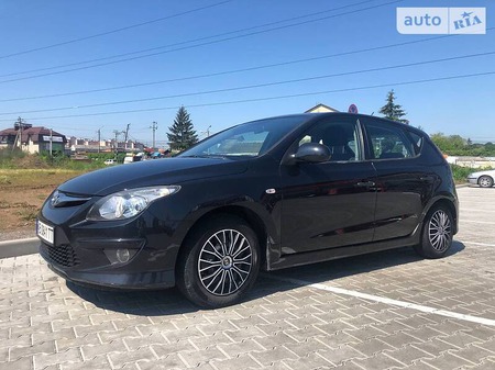 Hyundai i30 2011  випуску Вінниця з двигуном 1.4 л  хэтчбек механіка за 6800 долл. 