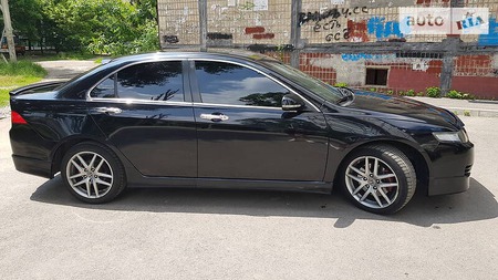 Honda Accord 2006  випуску Дніпро з двигуном 2.4 л бензин седан механіка за 9200 долл. 