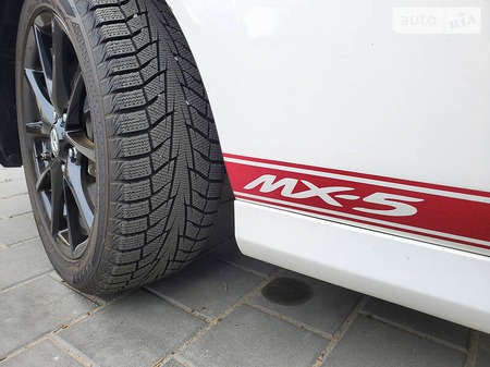 Mazda MX-5 2014  випуску Дніпро з двигуном 2 л бензин кабріолет механіка за 15000 долл. 