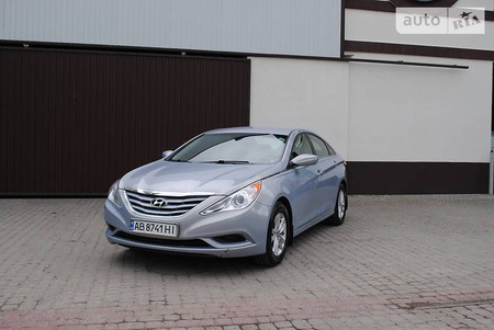 Hyundai Sonata 2010  випуску Вінниця з двигуном 0 л бензин седан автомат за 8300 долл. 