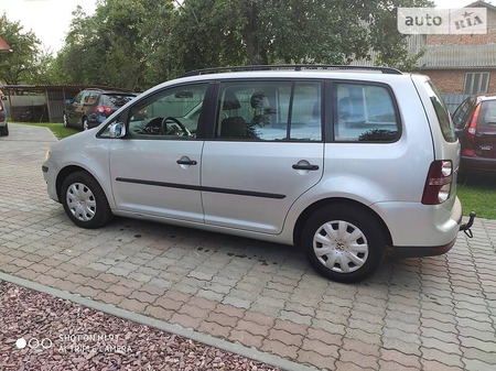 Volkswagen Touran 2007  випуску Львів з двигуном 1.4 л бензин мінівен механіка за 6800 долл. 