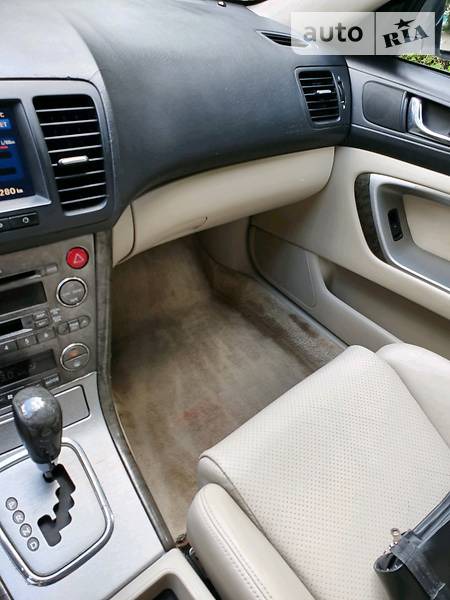 Subaru Legacy Outback 2004  випуску Київ з двигуном 3 л бензин універсал автомат за 9100 долл. 