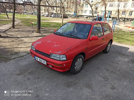 Daihatsu Charade 1989  випуску Київ з двигуном 1 л бензин хэтчбек механіка за 1000 долл. 