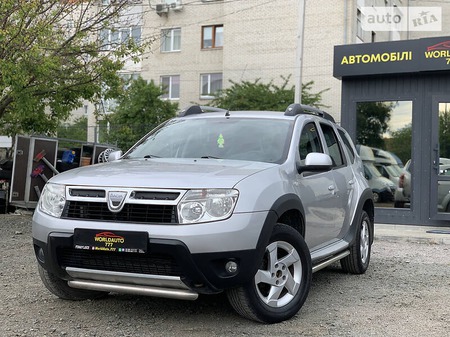 Dacia Duster 2010  випуску Луцьк з двигуном 1.5 л дизель позашляховик механіка за 7888 долл. 