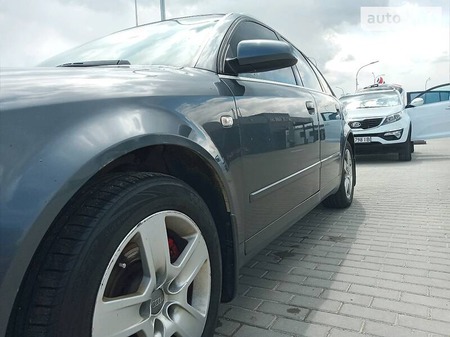 Audi A4 Limousine 2002  випуску Львів з двигуном 1.9 л дизель універсал механіка за 6400 долл. 