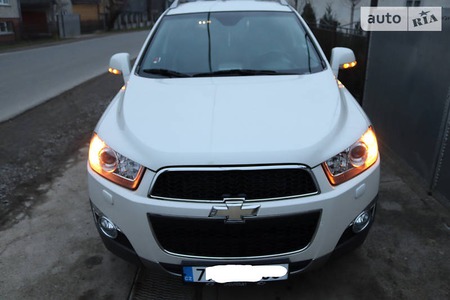 Chevrolet Captiva 2011  випуску Львів з двигуном 0 л дизель позашляховик механіка за 10700 долл. 