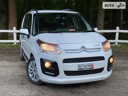 Citroen C3 Picasso 2013  випуску Львів з двигуном 1.6 л дизель мінівен автомат за 7900 долл. 