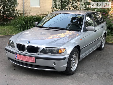 BMW 318 2002  випуску Рівне з двигуном 2 л бензин універсал механіка за 4555 долл. 