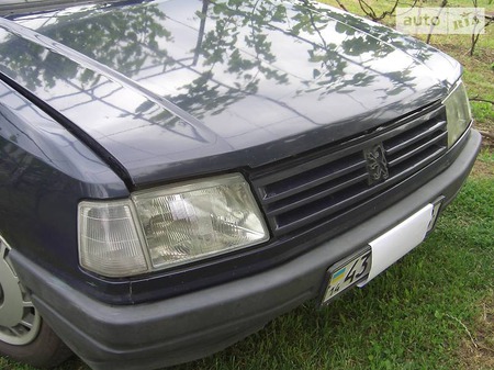 Peugeot 309 1988  випуску Львів з двигуном 0 л бензин хэтчбек механіка за 2100 долл. 