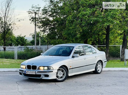 BMW 525 1998  випуску Дніпро з двигуном 2.5 л дизель седан механіка за 1950 долл. 