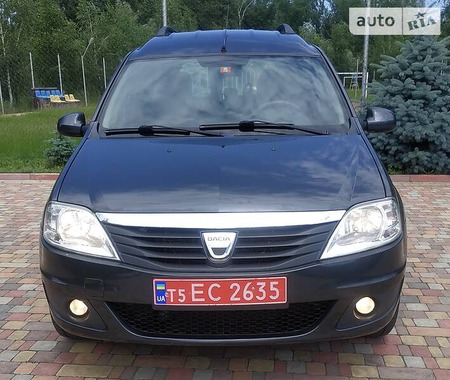 Dacia Logan MCV 2009  випуску Полтава з двигуном 0 л бензин універсал механіка за 6899 долл. 