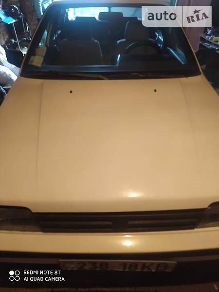 Nissan Sunny 1987  випуску Вінниця з двигуном 1.6 л бензин седан механіка за 1550 долл. 