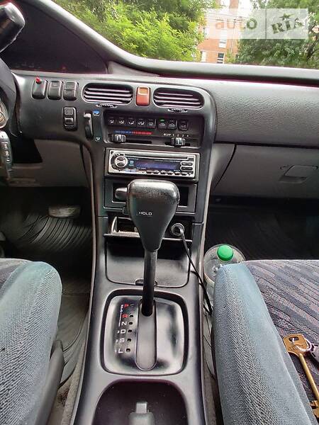 Mazda 626 1991  випуску Херсон з двигуном 2.5 л бензин хэтчбек автомат за 2400 долл. 