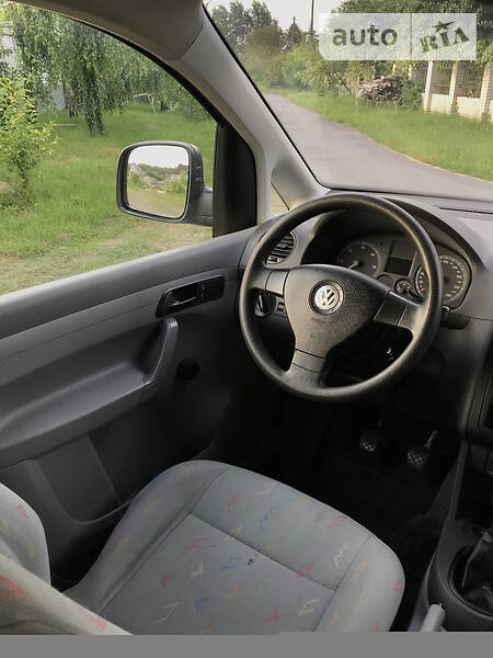 Volkswagen Caddy 2007  випуску Житомир з двигуном 2 л дизель мінівен механіка за 5950 долл. 