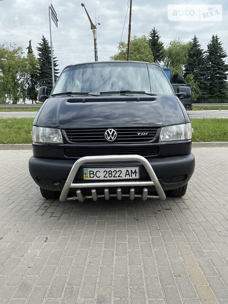 Volkswagen Transporter 2002  випуску Львів з двигуном 2.5 л дизель мінівен механіка за 7500 долл. 