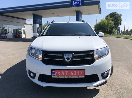 Dacia Logan MCV 2014  випуску Київ з двигуном 1.5 л дизель універсал механіка за 7950 долл. 