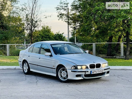 BMW 525 1999  випуску Дніпро з двигуном 2.5 л дизель седан механіка за 2350 долл. 