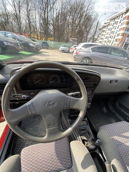 Hyundai Scoupe 1991  випуску Львів з двигуном 1.5 л бензин купе механіка за 2250 долл. 