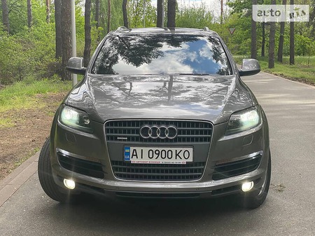 Audi Q7 2011  випуску Київ з двигуном 3 л бензин позашляховик автомат за 17500 долл. 