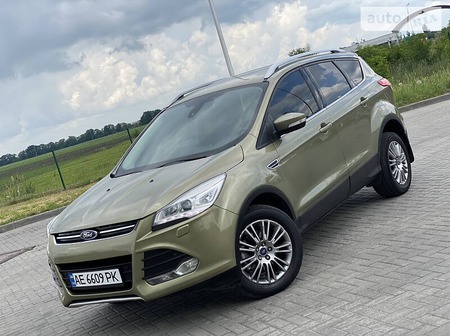 Ford Kuga 2013  випуску Дніпро з двигуном 2 л дизель позашляховик автомат за 12400 долл. 