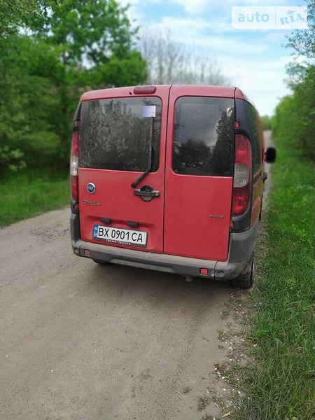 Fiat Doblo 2006  випуску Хмельницький з двигуном 1.3 л дизель мінівен механіка за 4700 долл. 