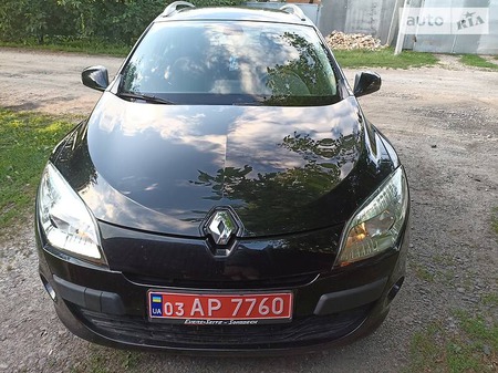 Renault Megane 2011  випуску Полтава з двигуном 1.5 л дизель універсал автомат за 7200 долл. 