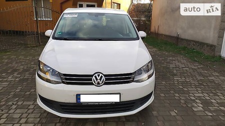Volkswagen Sharan 2012  випуску Ужгород з двигуном 2 л дизель мінівен механіка за 13700 долл. 
