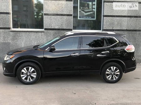 Nissan Rogue 2015  випуску Харків з двигуном 0 л бензин позашляховик автомат за 12700 долл. 