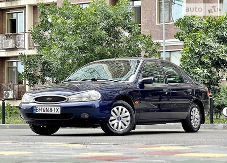 Ford Mondeo 1997  випуску Одеса з двигуном 1.8 л бензин ліфтбек механіка за 4700 долл. 