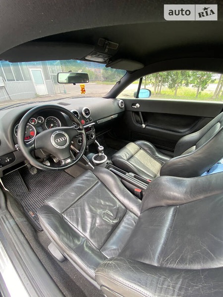Audi TT 2001  випуску Миколаїв з двигуном 1.8 л бензин купе механіка за 4700 долл. 
