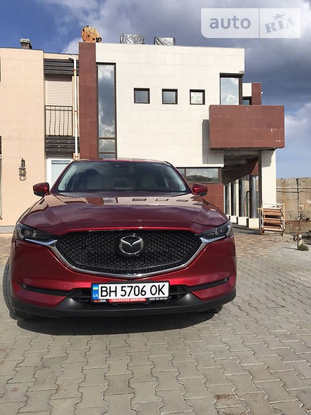 Mazda CX-5 2018  випуску Одеса з двигуном 2.5 л бензин позашляховик автомат за 25000 долл. 