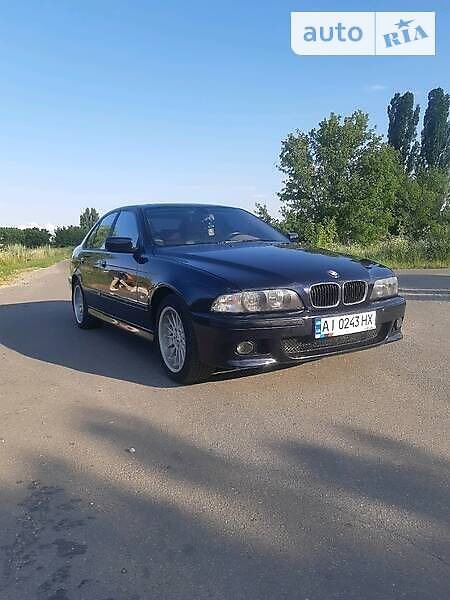 BMW 535 1999  випуску Київ з двигуном 3.5 л бензин седан автомат за 8100 долл. 