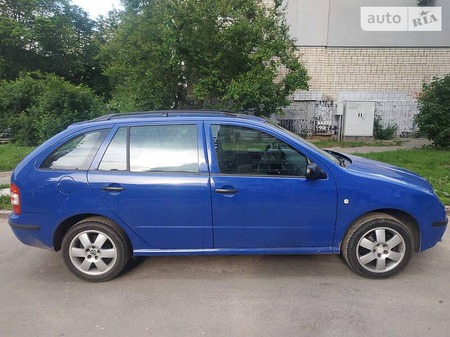 Skoda Fabia 2006  випуску Харків з двигуном 1.4 л бензин універсал автомат за 5200 долл. 